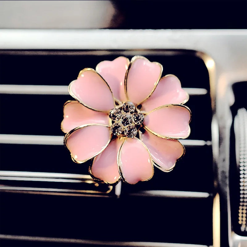 Car Air Outlet Fragrant Perfume Clip Air Freshener Diffuser Universal Exquisite Diamond Car Air Conditioning Air Clip Decorative