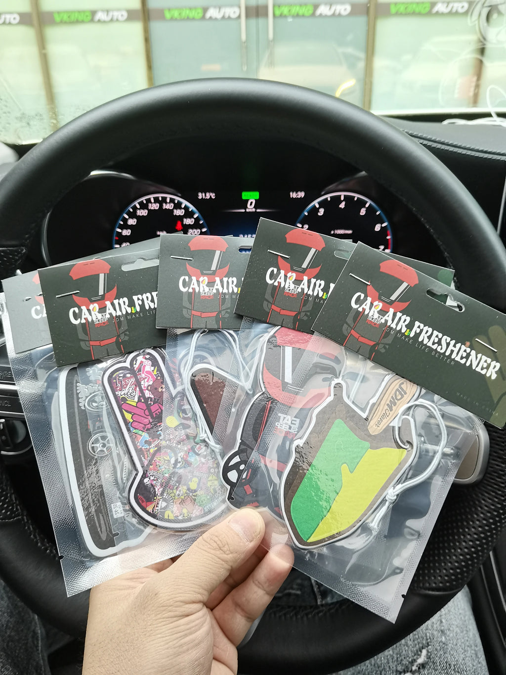 Newest Hanging Car Air Freshener JDM Racing Style Soild Paper Car Rear View Mirrow Pendent for Lexus IS 300 Infinti G37 Hyundai